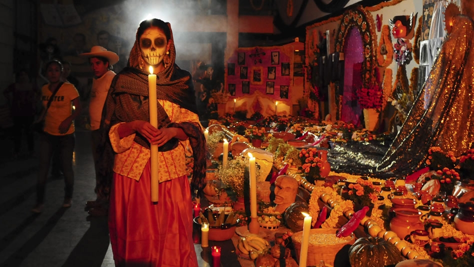 FIESTA DE LOS MUERTOS - contact@lemomentlibrairie.fr - Emercat, le